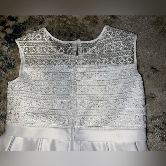 US Angels Communion Dress For Little Girls Size 8 - Picture 4 of 6